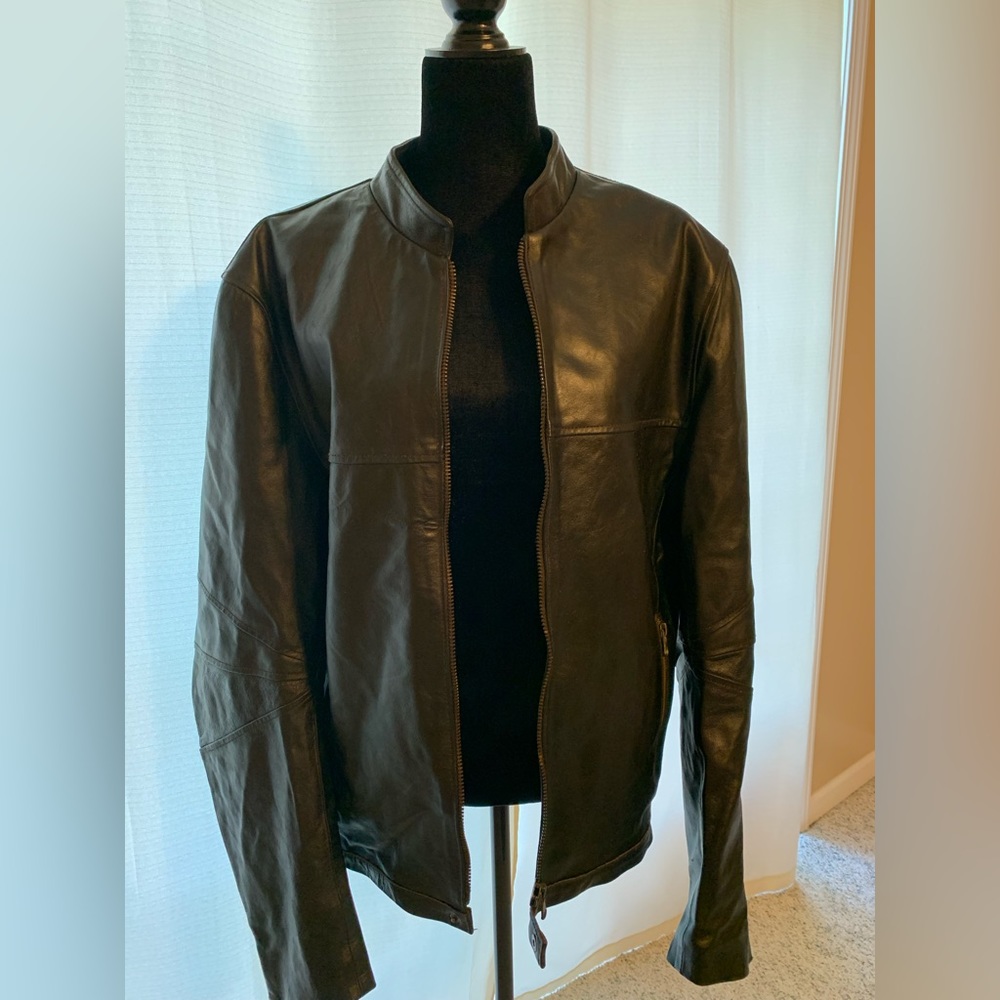 Bottega Fiorentia Men’s Leather Jacket - Picture 2 of 5